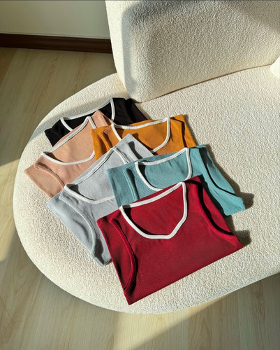 تاپ یقه دلبری نواردار سفید کبریتی زنانه