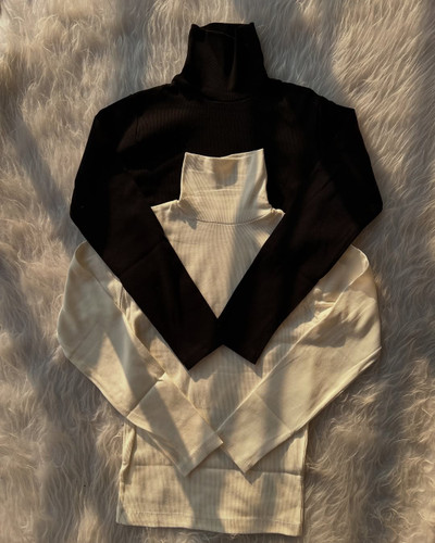 بلوز یقه اسکی بیسیک زنانه